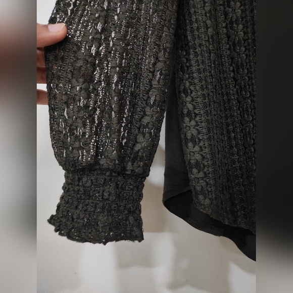 Olive Green Mesh Top 💚 - Picture 13 of 15